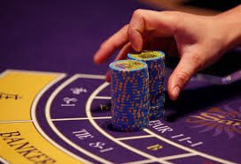 Live baccarat table win highlight on me7777 with PHP balance shown